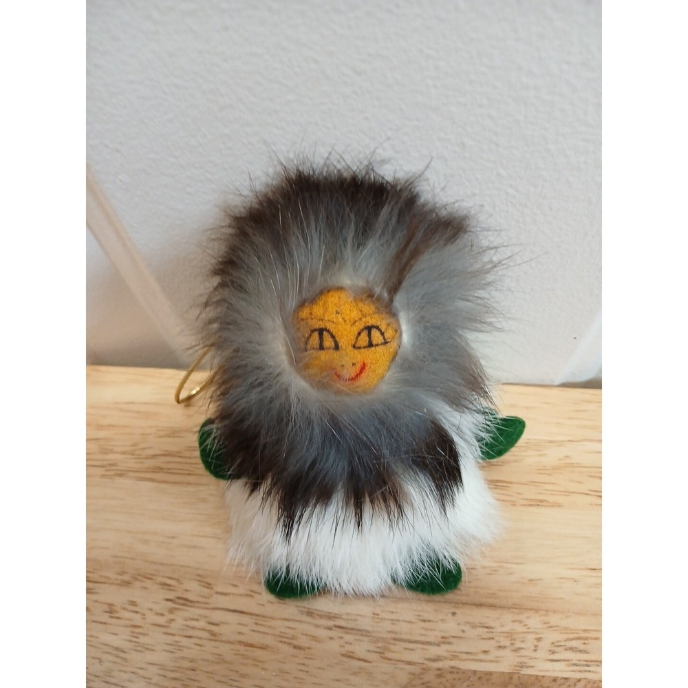 Alaskan Eskimo Ornament Inuit Doll with Rabbit Fur 4 Inches Tall